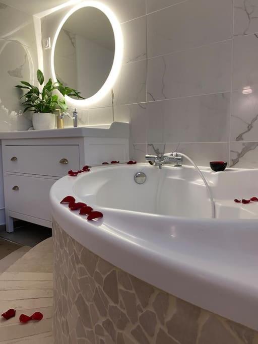 Guest House Privee Ezanville Dış mekan fotoğraf